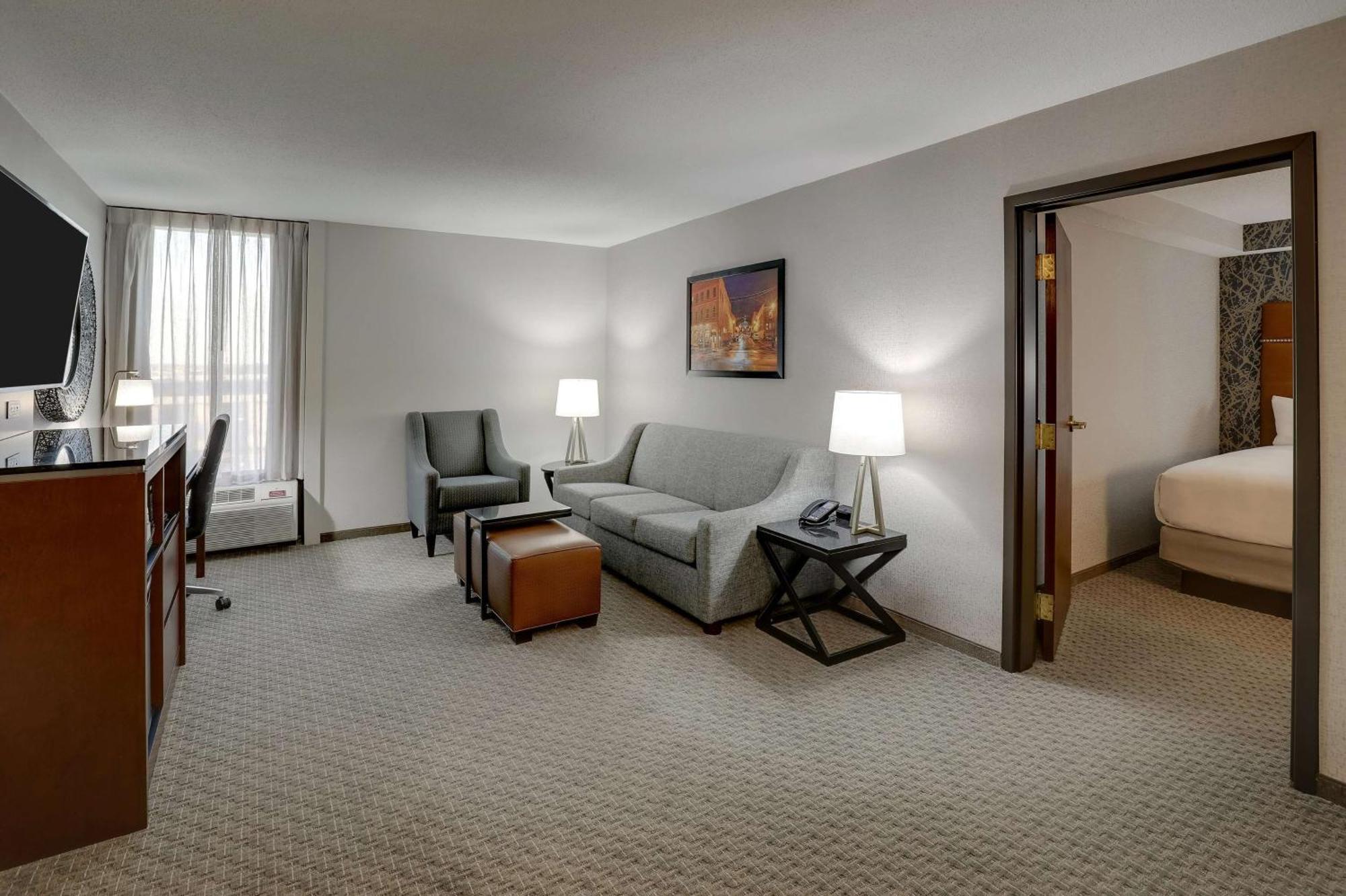 Drury Inn & Suites Cape Girardeau Exterior photo